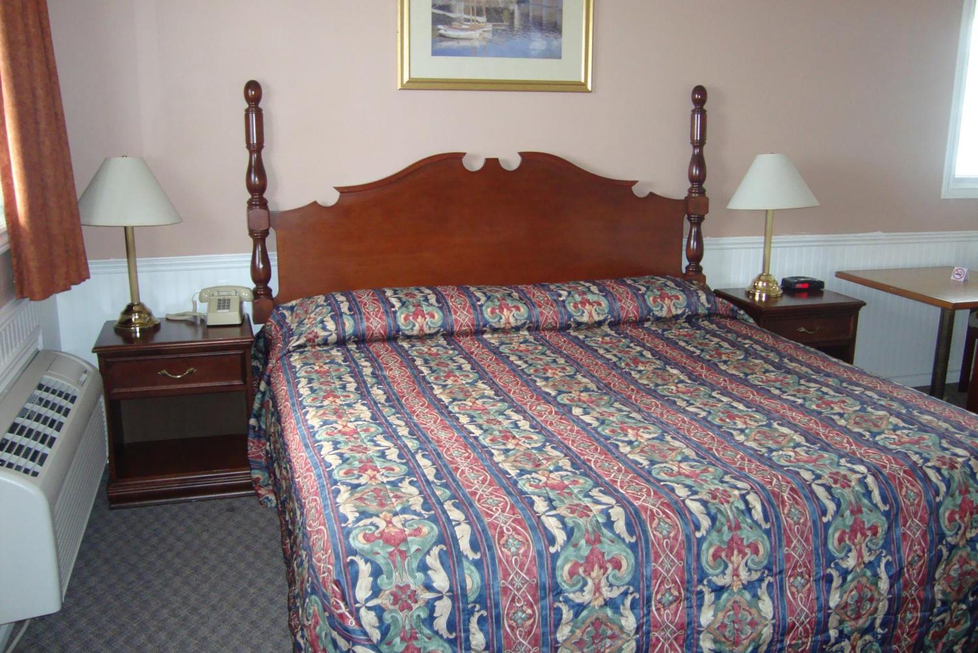 Royal Napanee Inn Greater Napanee Екстериор снимка